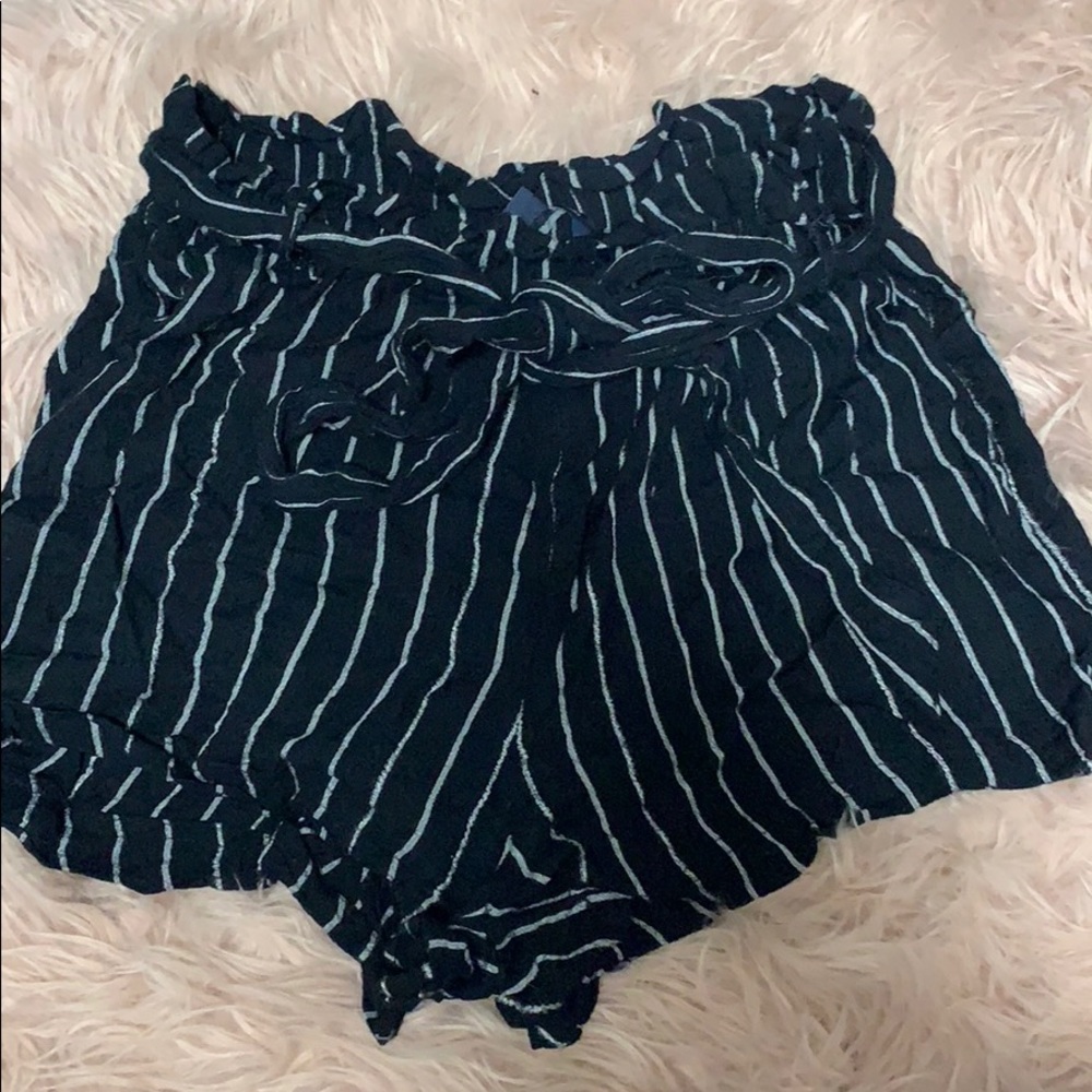 American eagle shorts size small